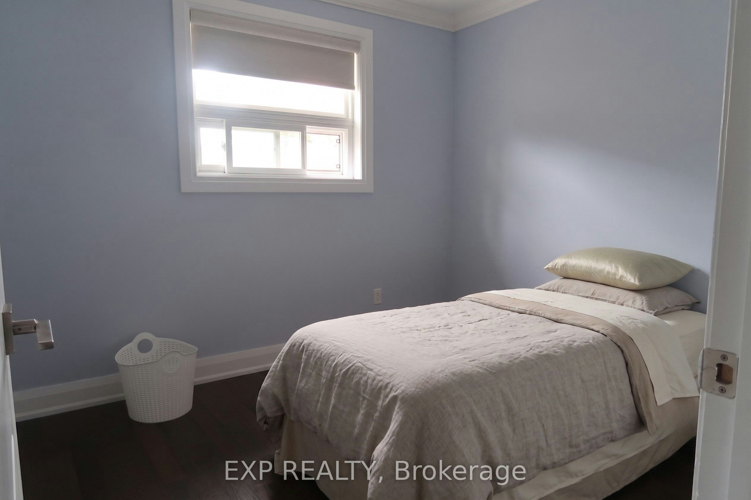 26 Curtiss Court, Barrie, ON, L4M 2M7 - 8