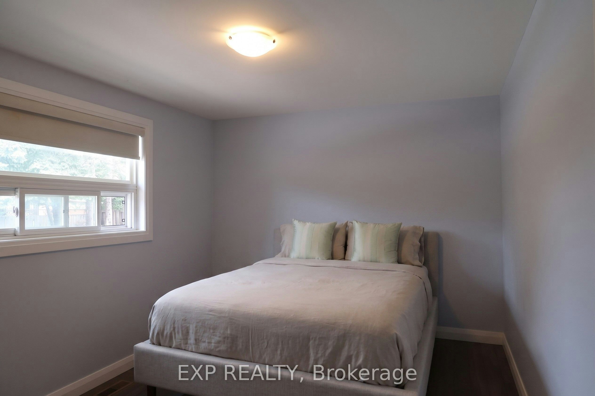 26 Curtiss Court, Barrie, ON, L4M 2M7 - 5