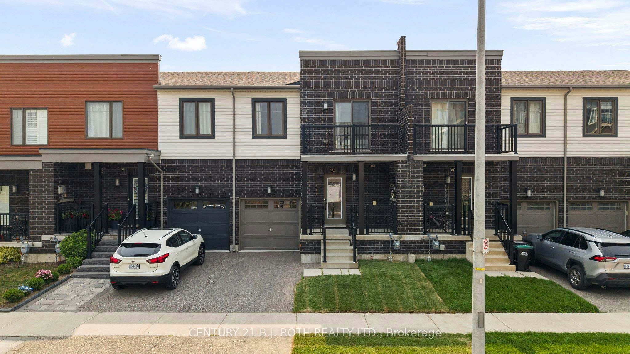 24 Brown Bear Street, Barrie, ON, L9J 0H8
