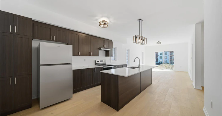 26 Flan Boulevard, Barrie, ON, L9J 0E1 - 3