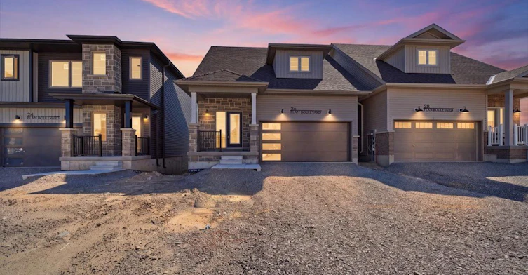 26 Flan Boulevard, Barrie, ON, L9J 0E1