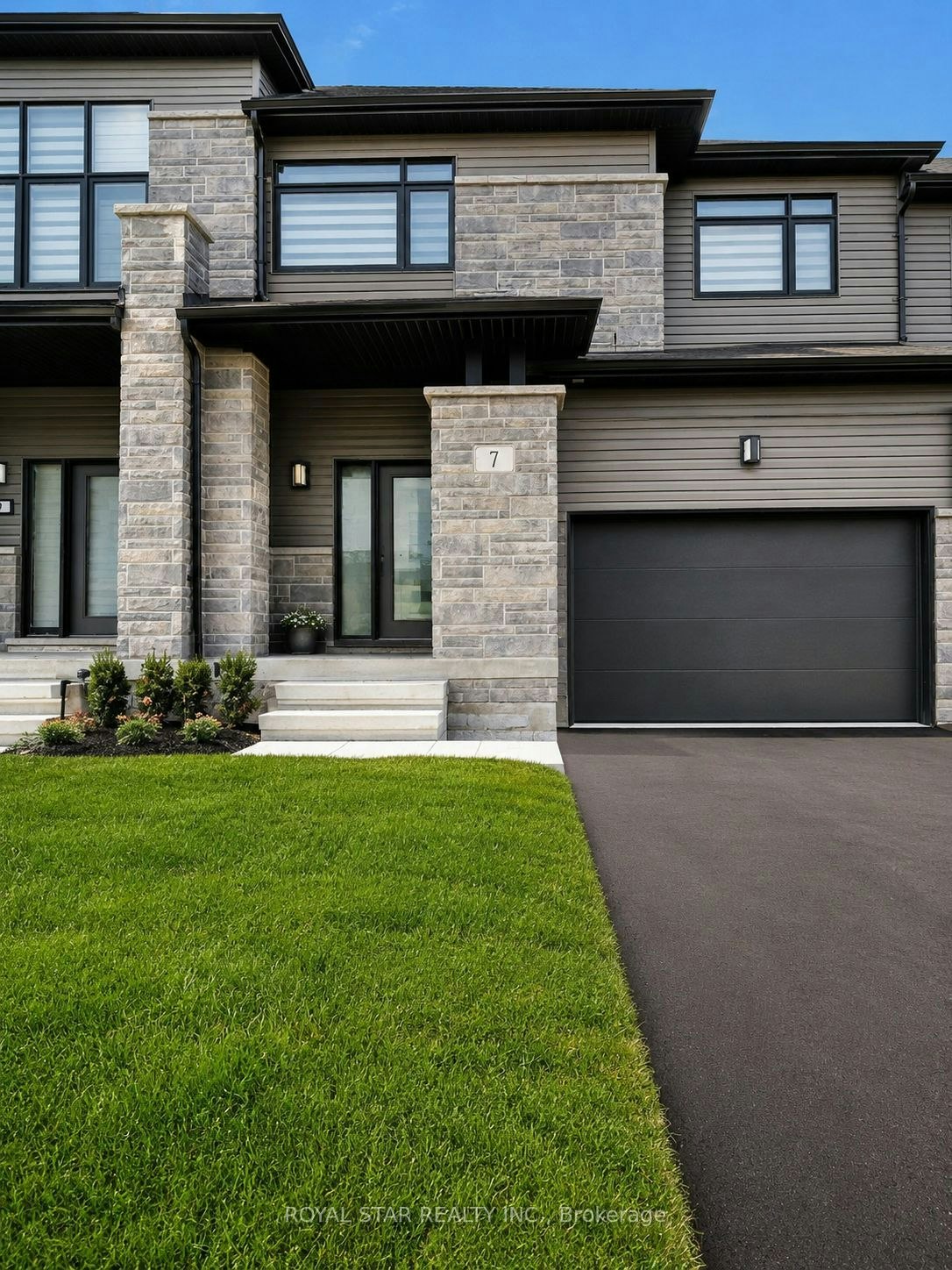 7 Federica Crescent, Wasaga Beach, ON, L9Z 0N5