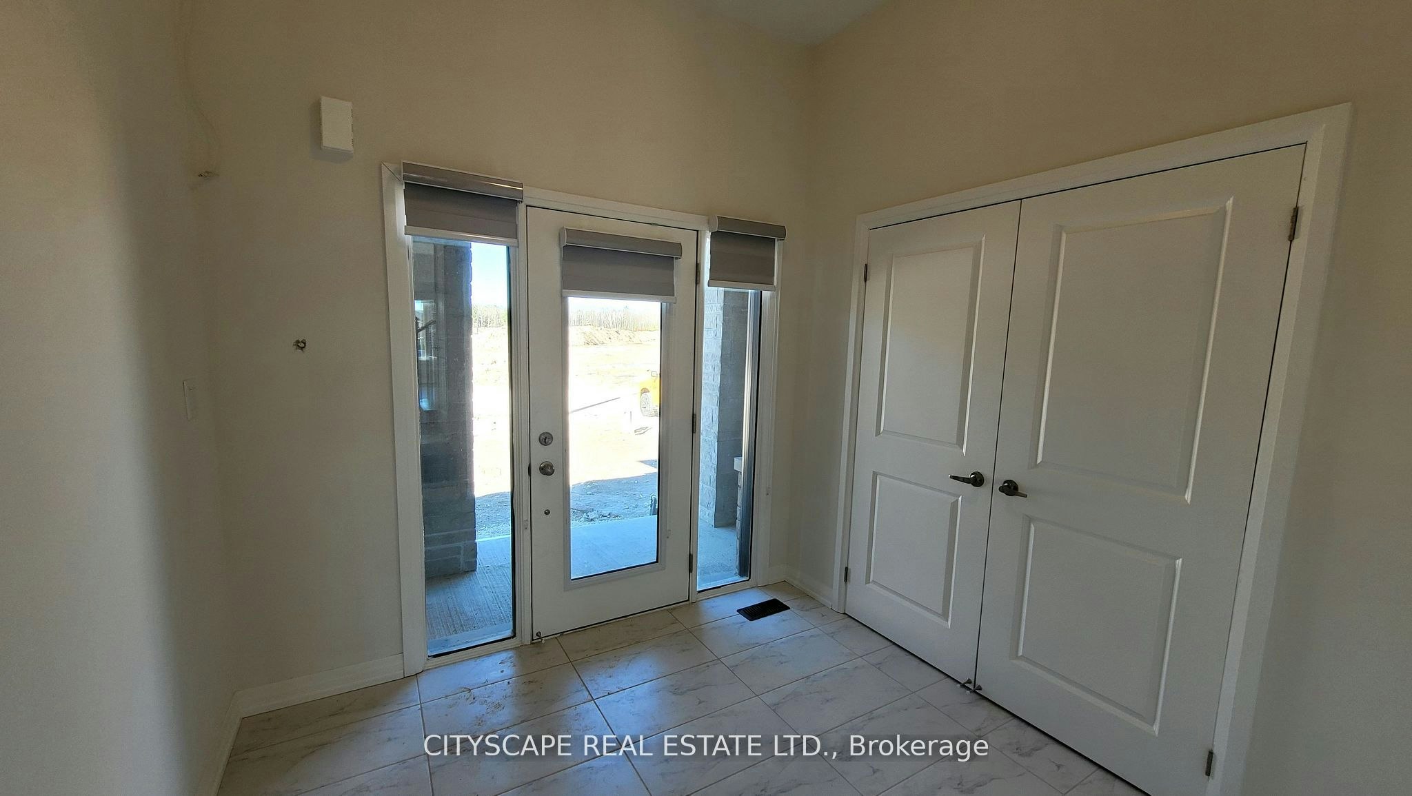 206 Rosanne Circle, Wasaga Beach, ON, L9Z 0N3 - 2