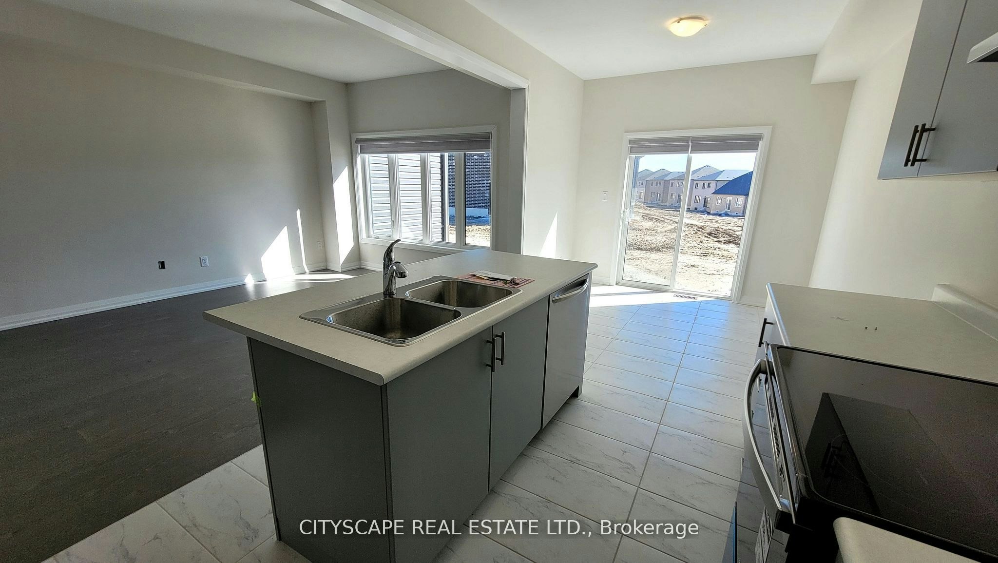 206 Rosanne Circle, Wasaga Beach, ON, L9Z 0N3 - 8