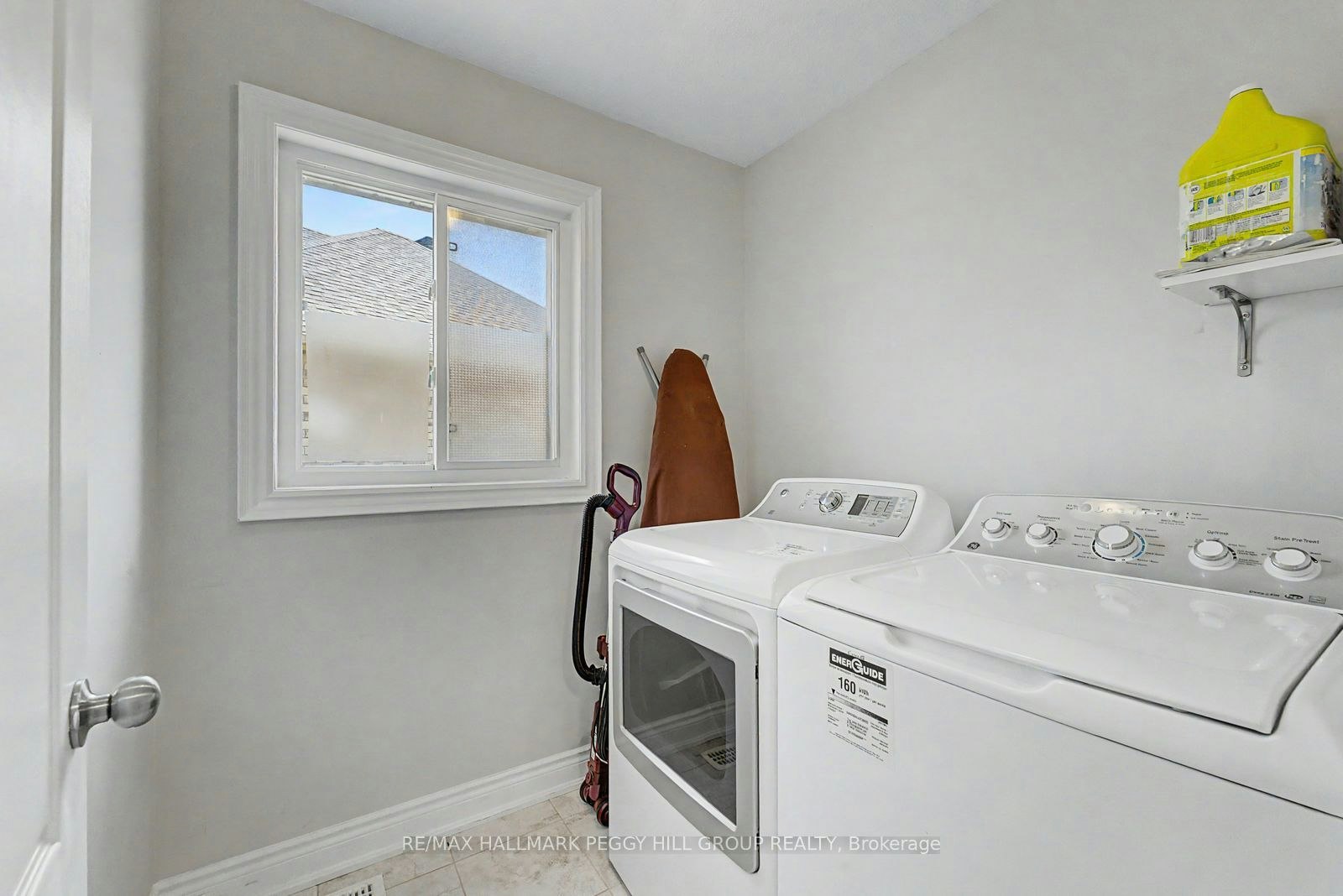 Upper-53 Nathan Crescent, Barrie, ON, L4N 0S4 - 14