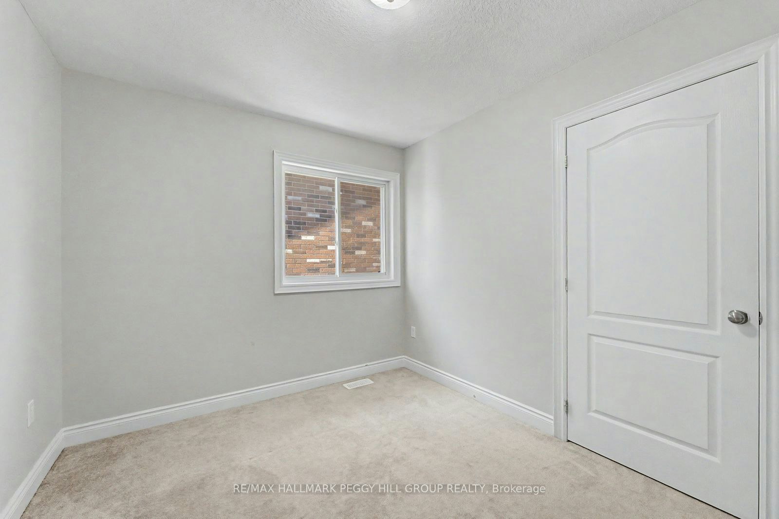 Upper-53 Nathan Crescent, Barrie, ON, L4N 0S4 - 11