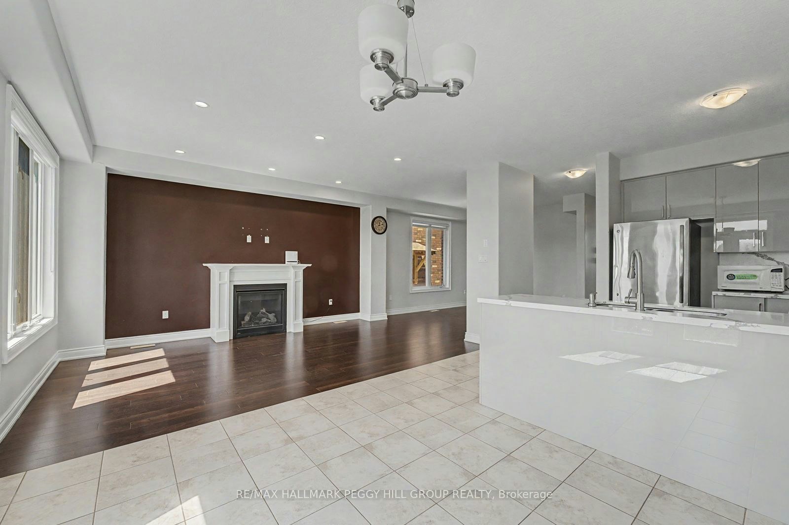 Upper-53 Nathan Crescent, Barrie, ON, L4N 0S4 - 3