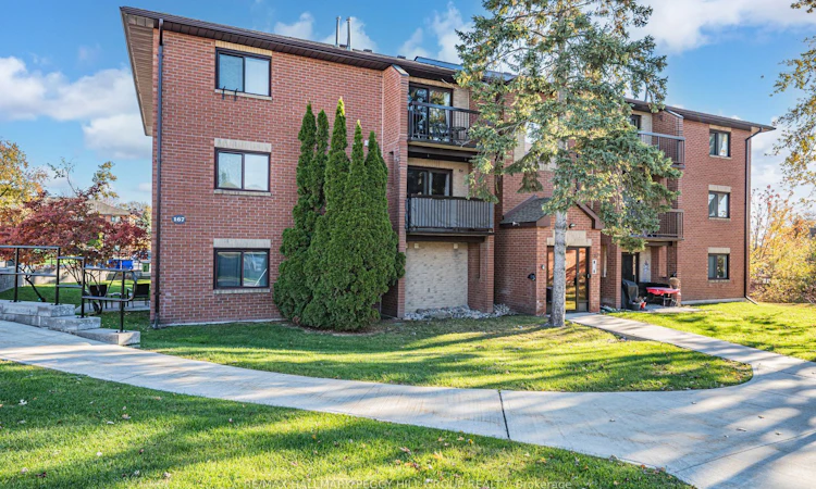 E9-167 Edgehill Drive