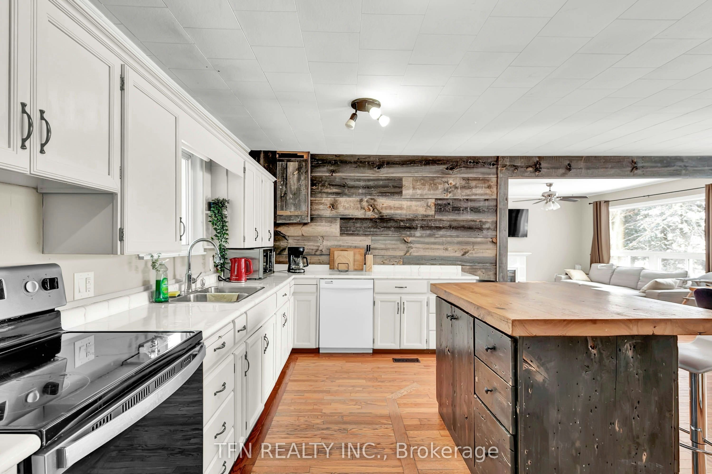 322 Concession Road W, Tiny, ON, L0L 2J0 - 10