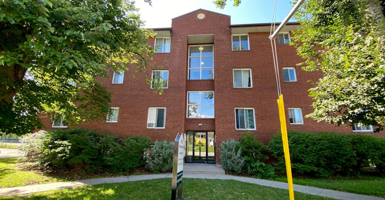403-170 Grove Street E, Barrie, ON, L4M 2P7