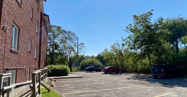 403-170 Grove Street E, Barrie, ON, L4M 2P7 - 2