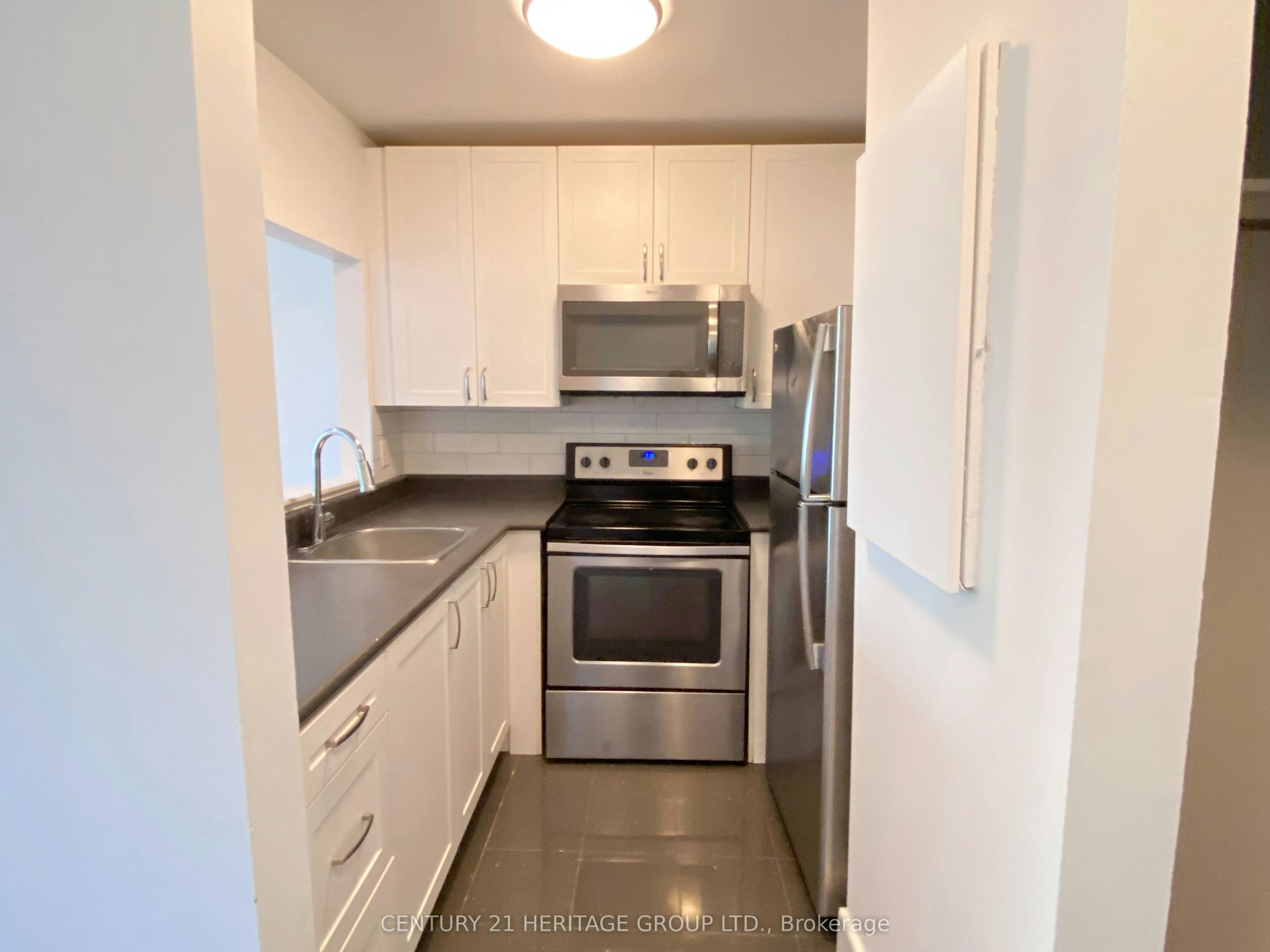 403-170 Grove Street E, Barrie, ON, L4M 2P7 - 12