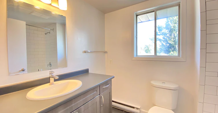 403-170 Grove Street E, Barrie, ON, L4M 2P7 - 3