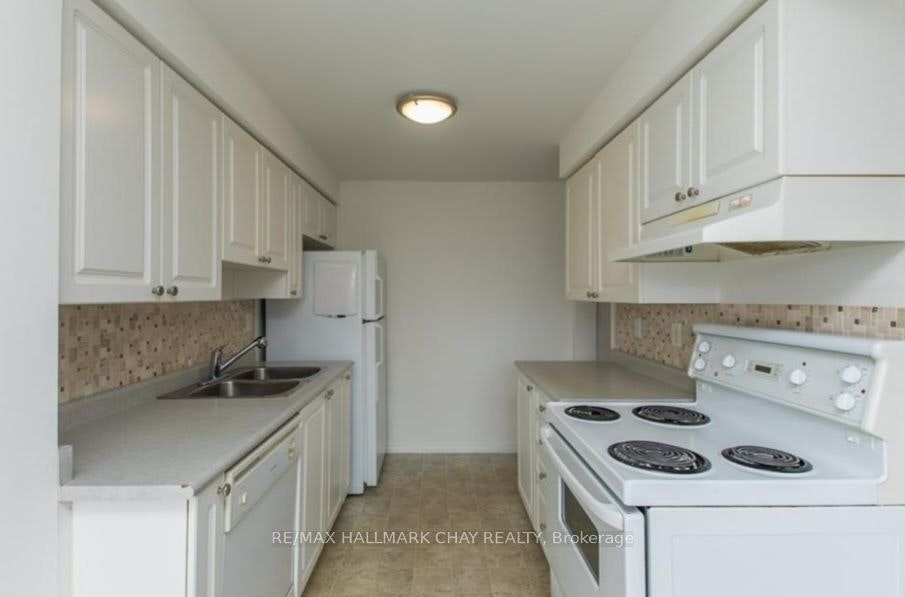 361 Dunsmore Lane, Barrie, ON, L4M 7B1 - 8