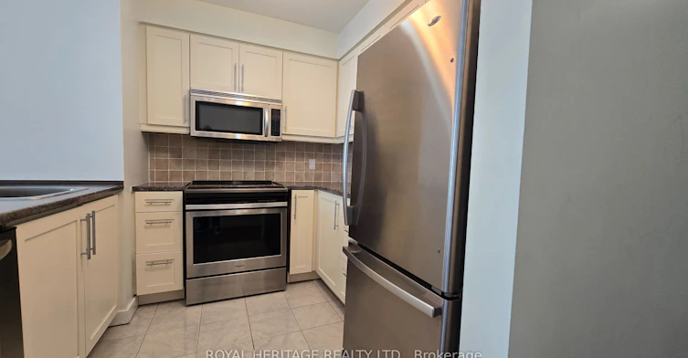 1203-150 Dunlop Street E, Barrie, ON, L4M 6H1 - 11