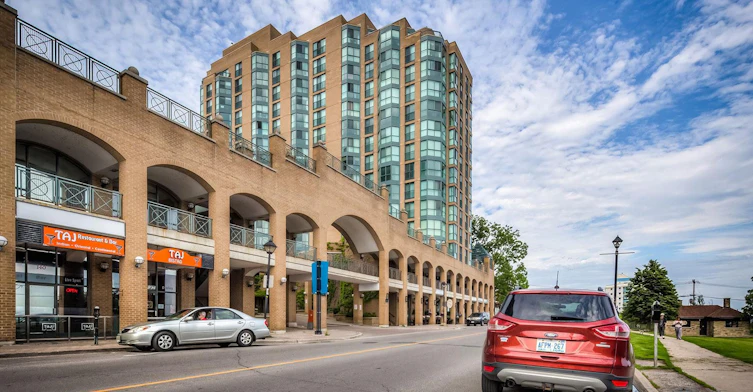 1203-150 Dunlop Street E, Barrie, ON, L4M 6H1 - 5
