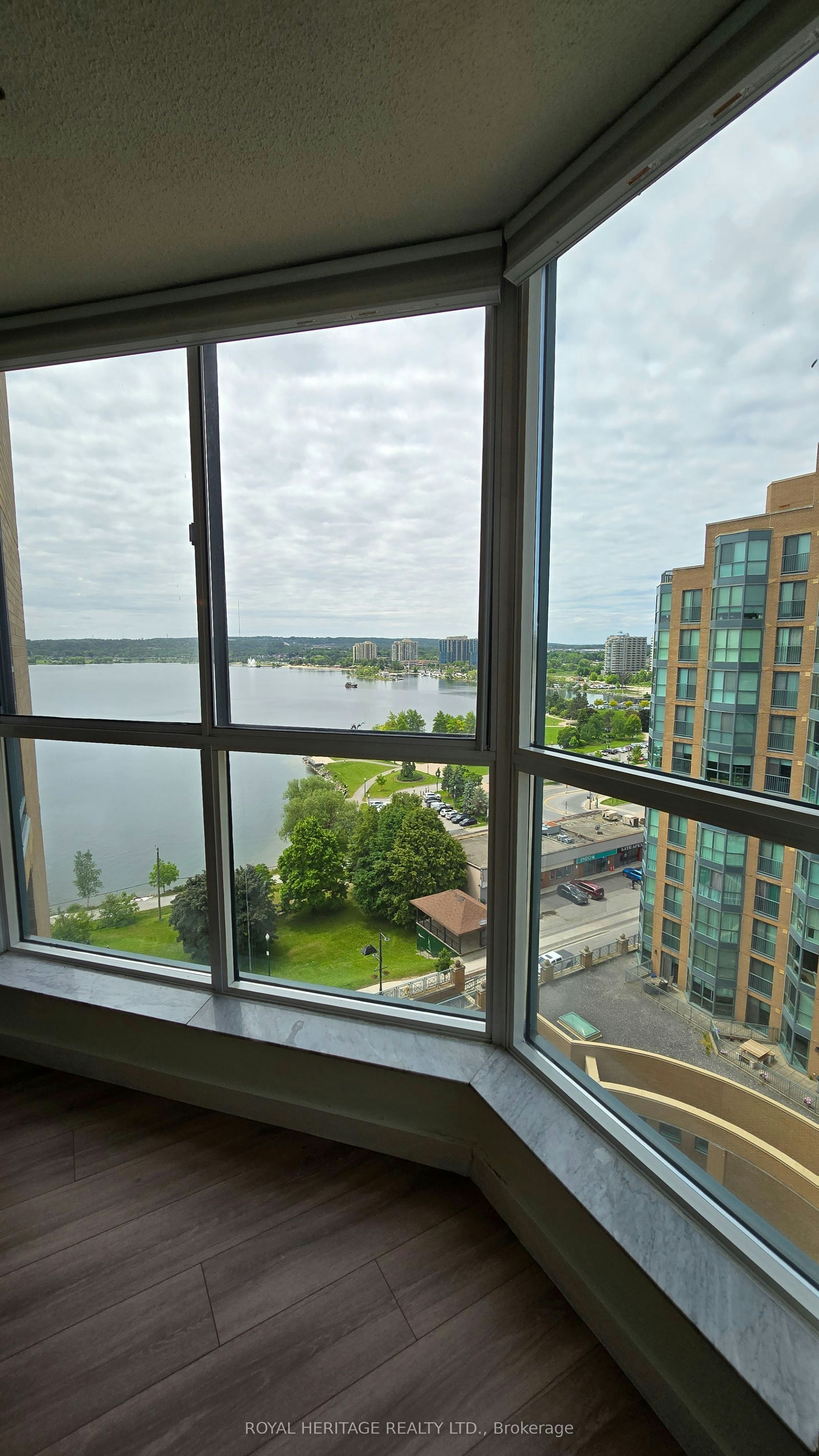 1203-150 Dunlop Street E, Barrie, ON, L4M 6H1 - 23