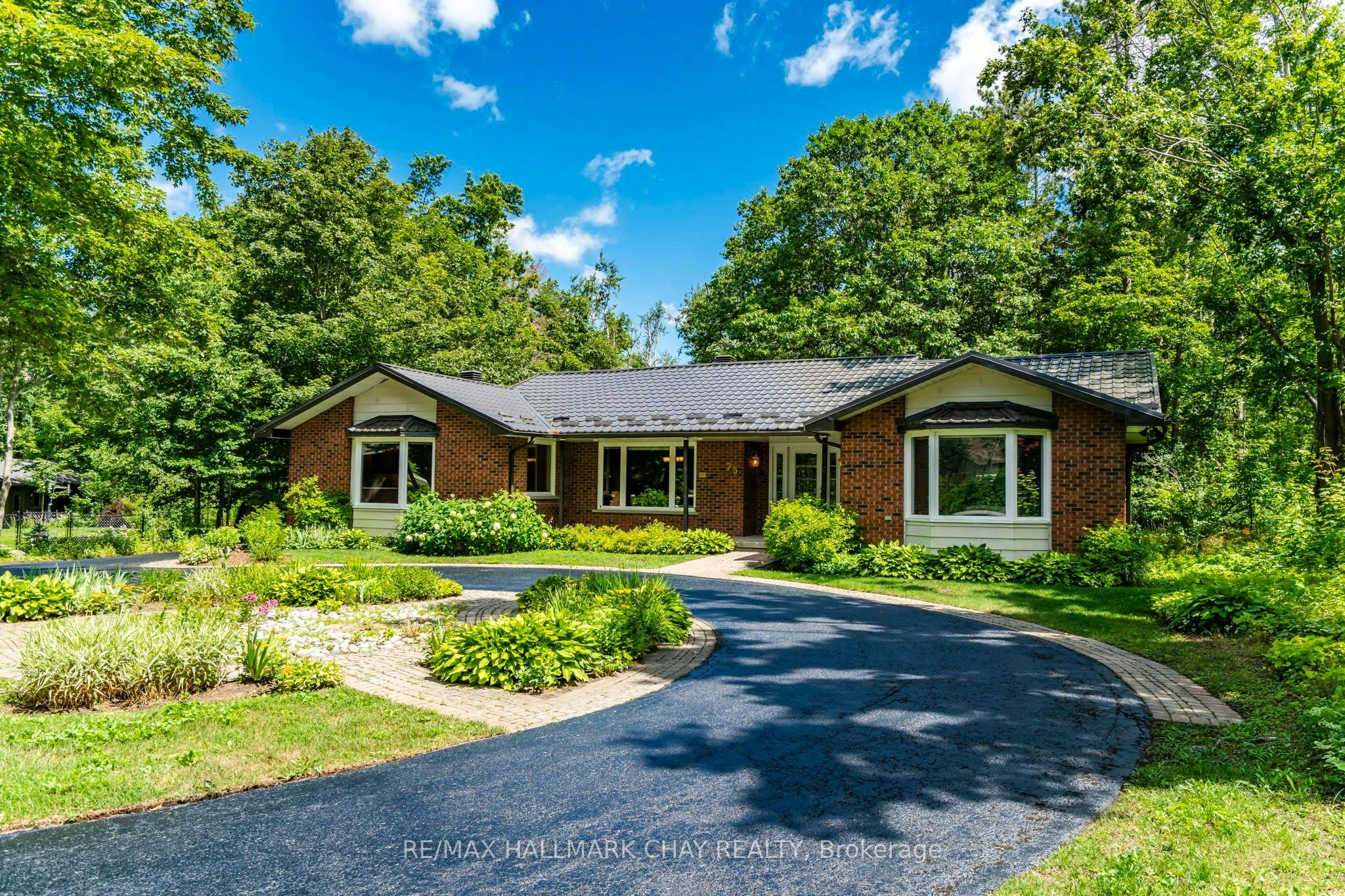 75 Cathedral Pines Road, Oro-Medonte, ON, L4M 4Y8
