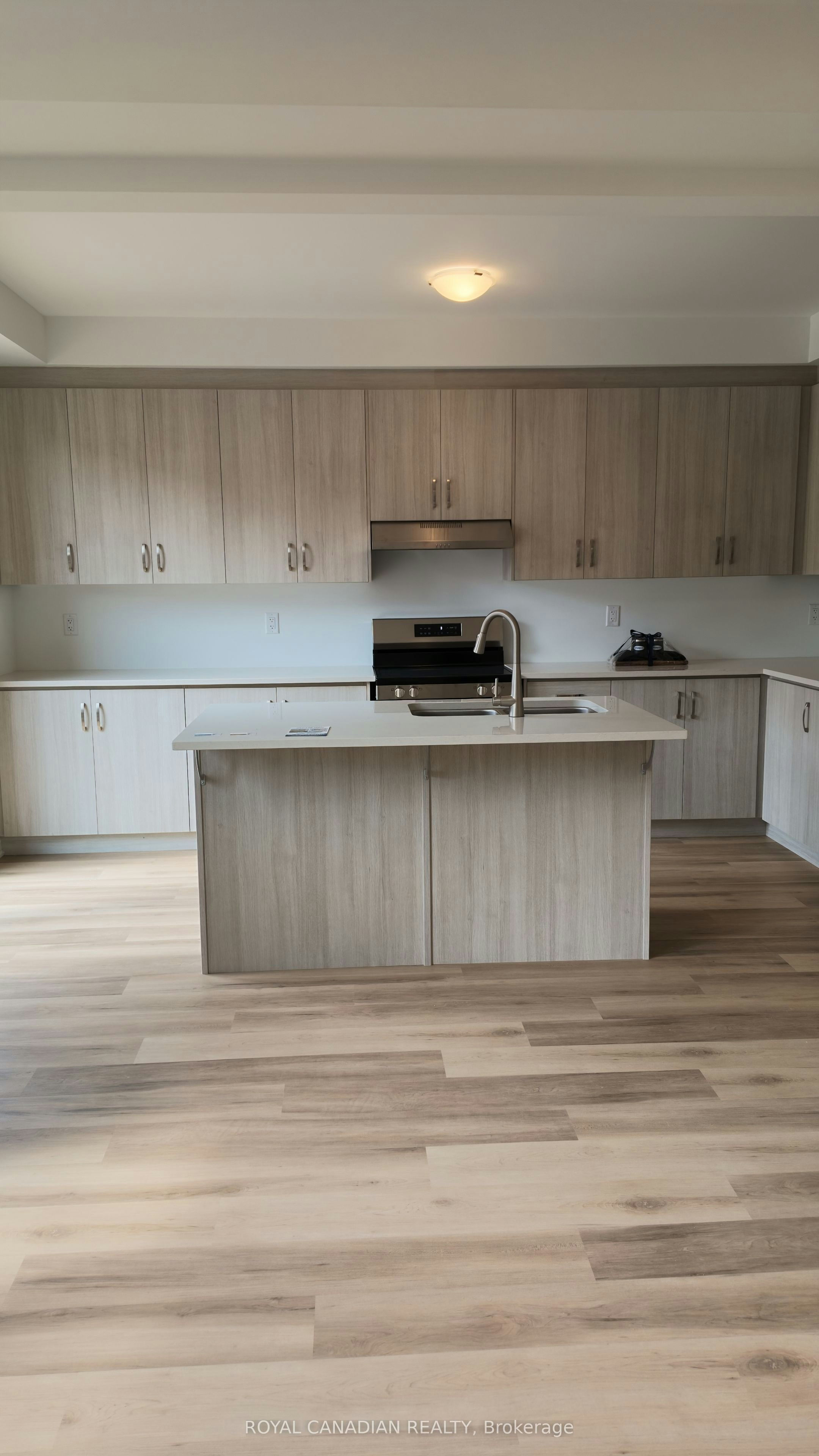 123 Vinewood Crescent, Barrie, ON, L9J 1B5 - 8