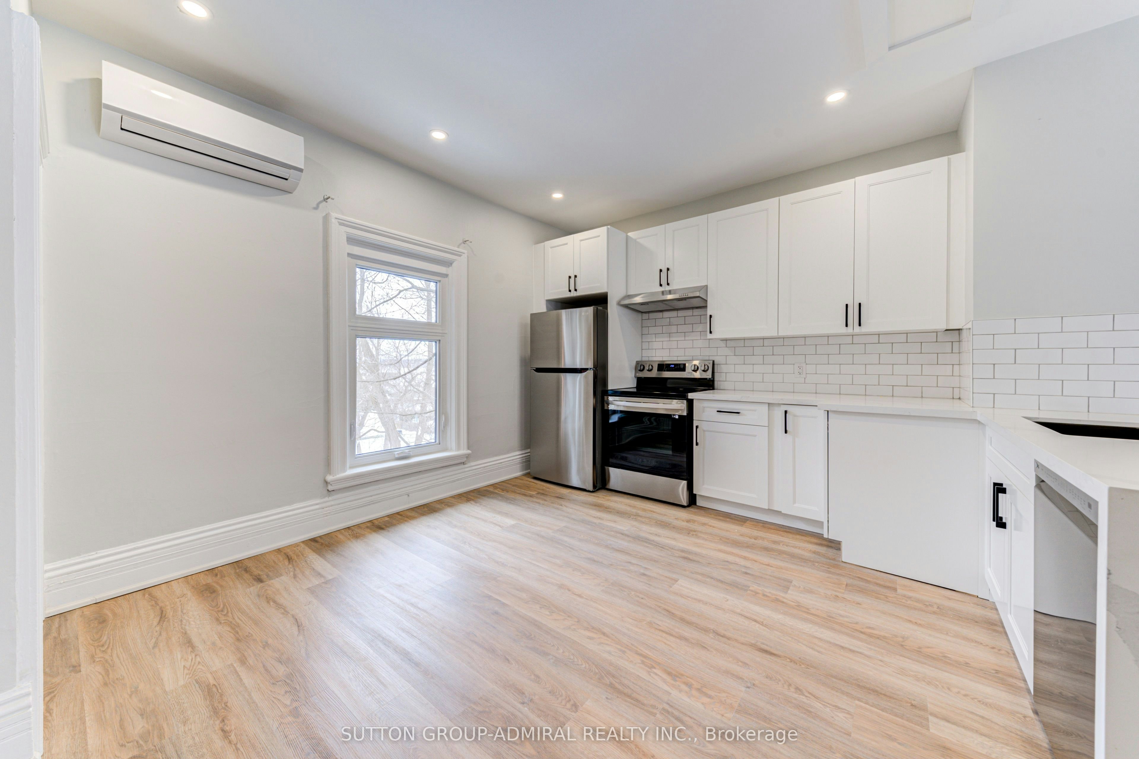 4U-167 Collier Street, Barrie, ON, L4M 1H6 - 14