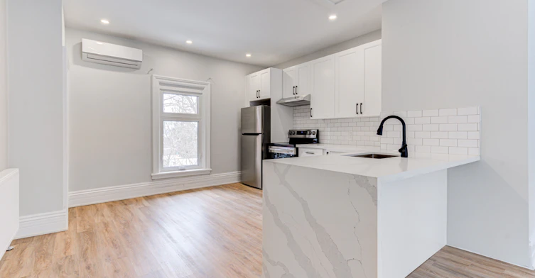 4U-167 Collier Street, Barrie, ON, L4M 1H6 - 16