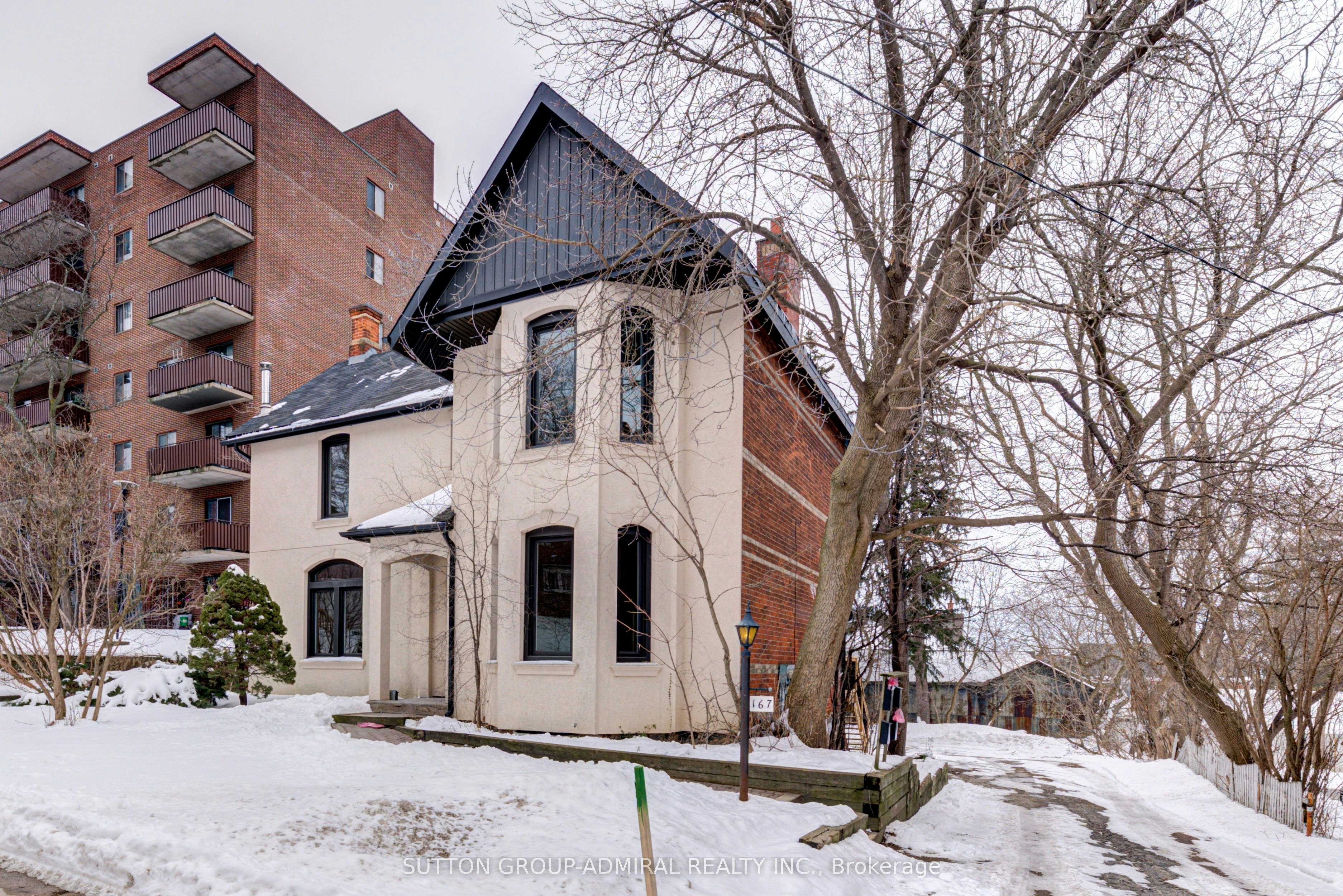 4U-167 Collier Street, Barrie, ON, L4M 1H6