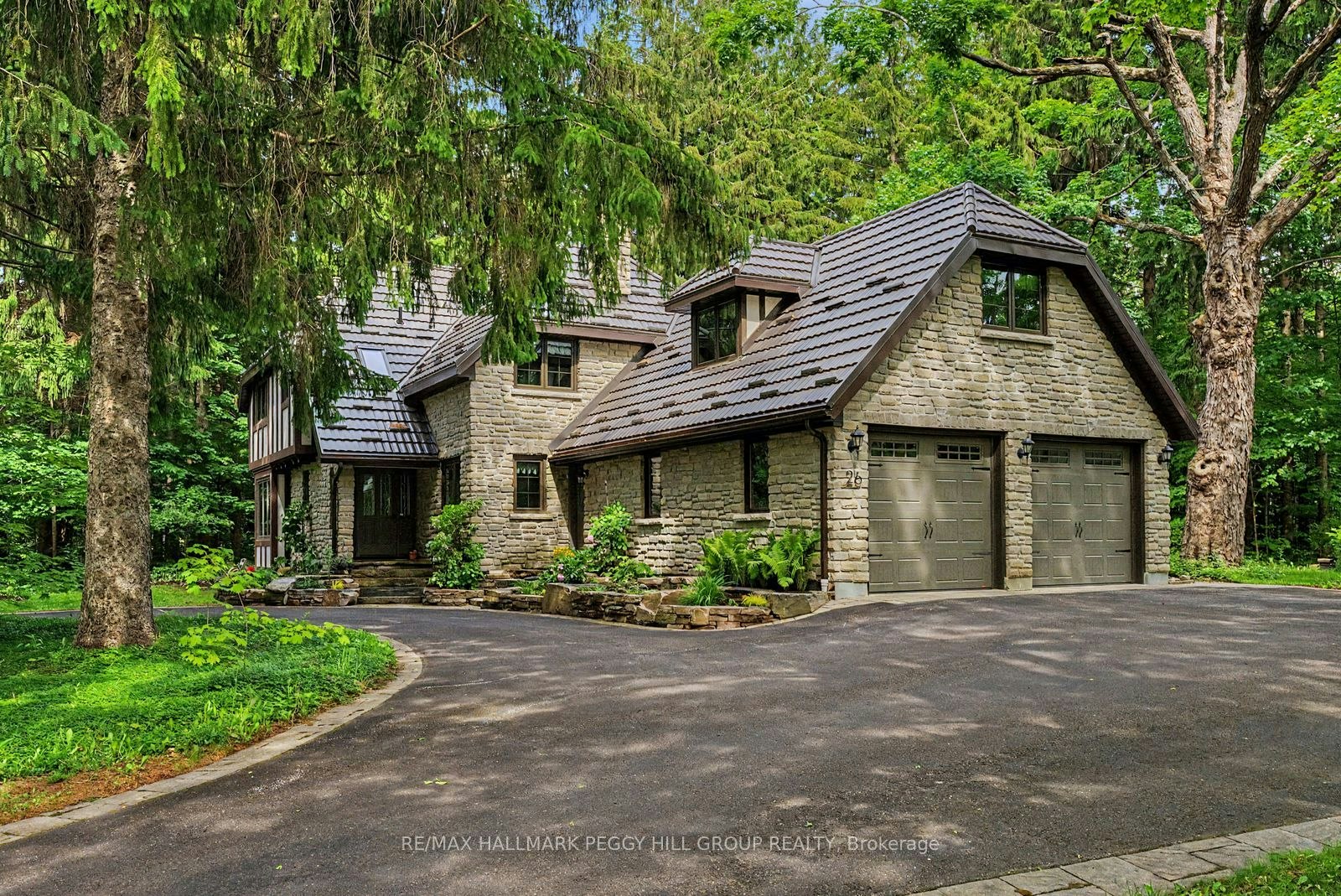 26 Cathedral Pines Road, Oro-Medonte, ON, L4M 4Y8