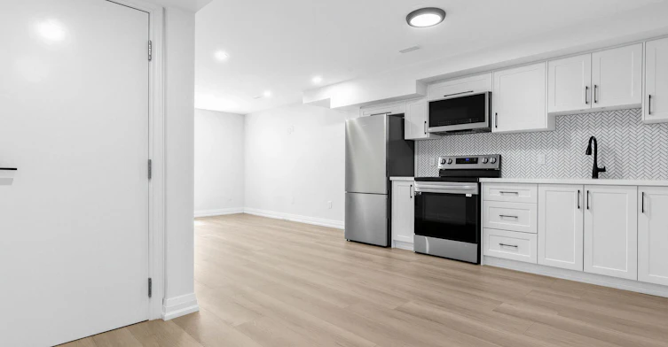 BSMT-51 Monarchy Street, Barrie, ON, L4M 7K1 - 3