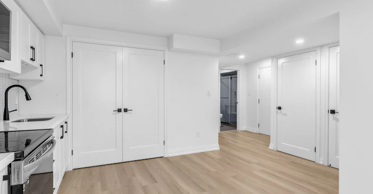BSMT-51 Monarchy Street, Barrie, ON, L4M 7K1 - 17