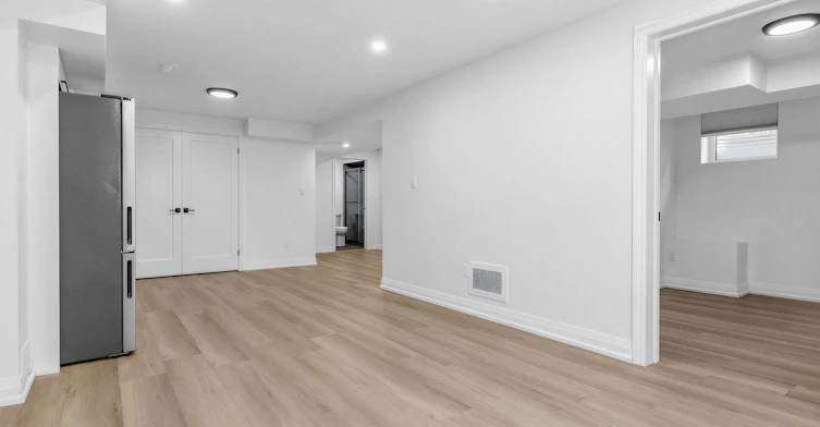 BSMT-51 Monarchy Street, Barrie, ON, L4M 7K1 - 9