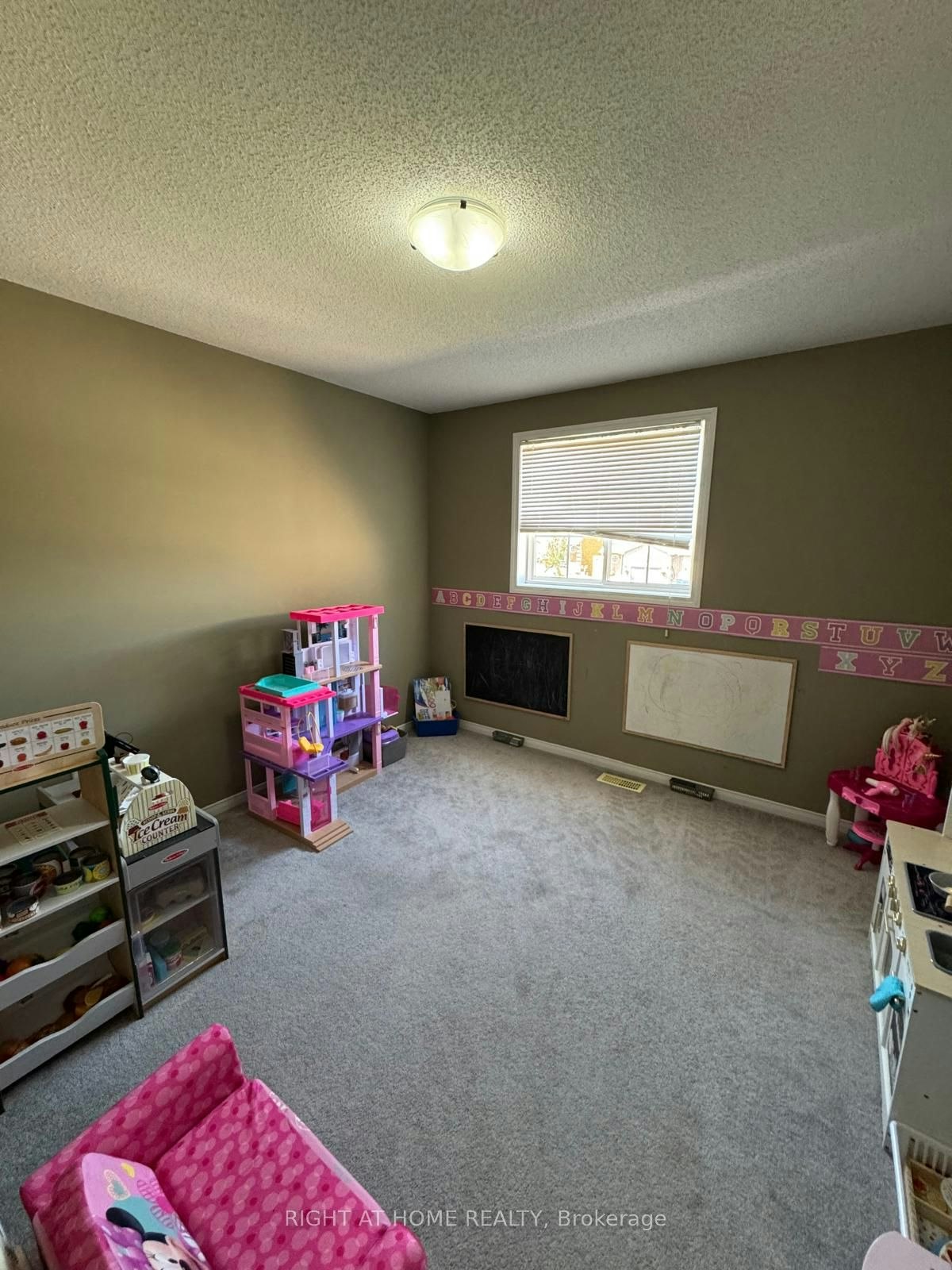 20 Courtney Crescent, Barrie, ON, L4N 5S7 - 11