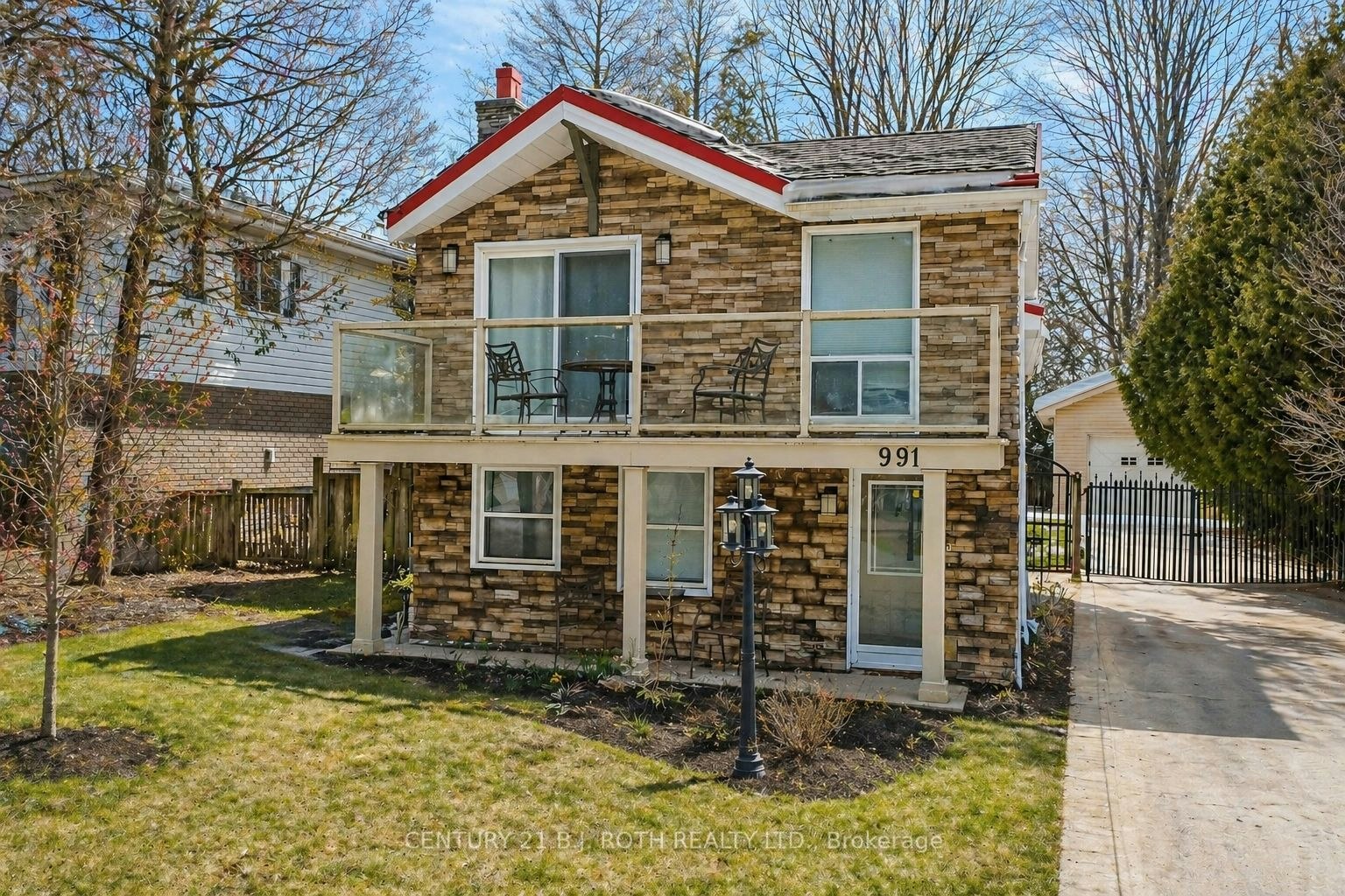 991 Shore Lane, Wasaga Beach, ON, L9Z 2B4