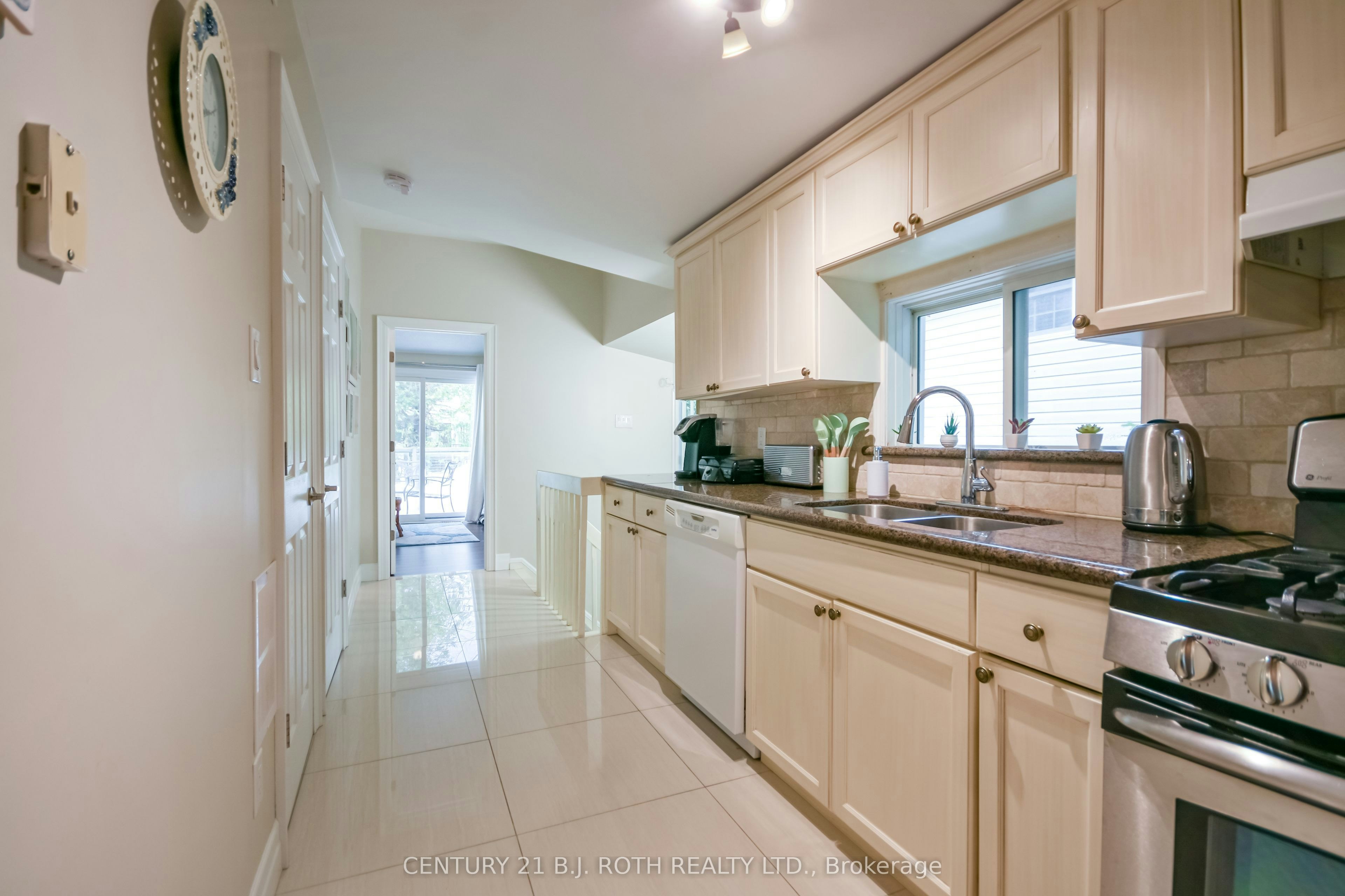 991 Shore Lane, Wasaga Beach, ON, L9Z 2B4 - 26