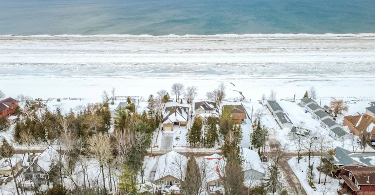 991 Shore Lane, Wasaga Beach, ON, L9Z 2B4 - 3