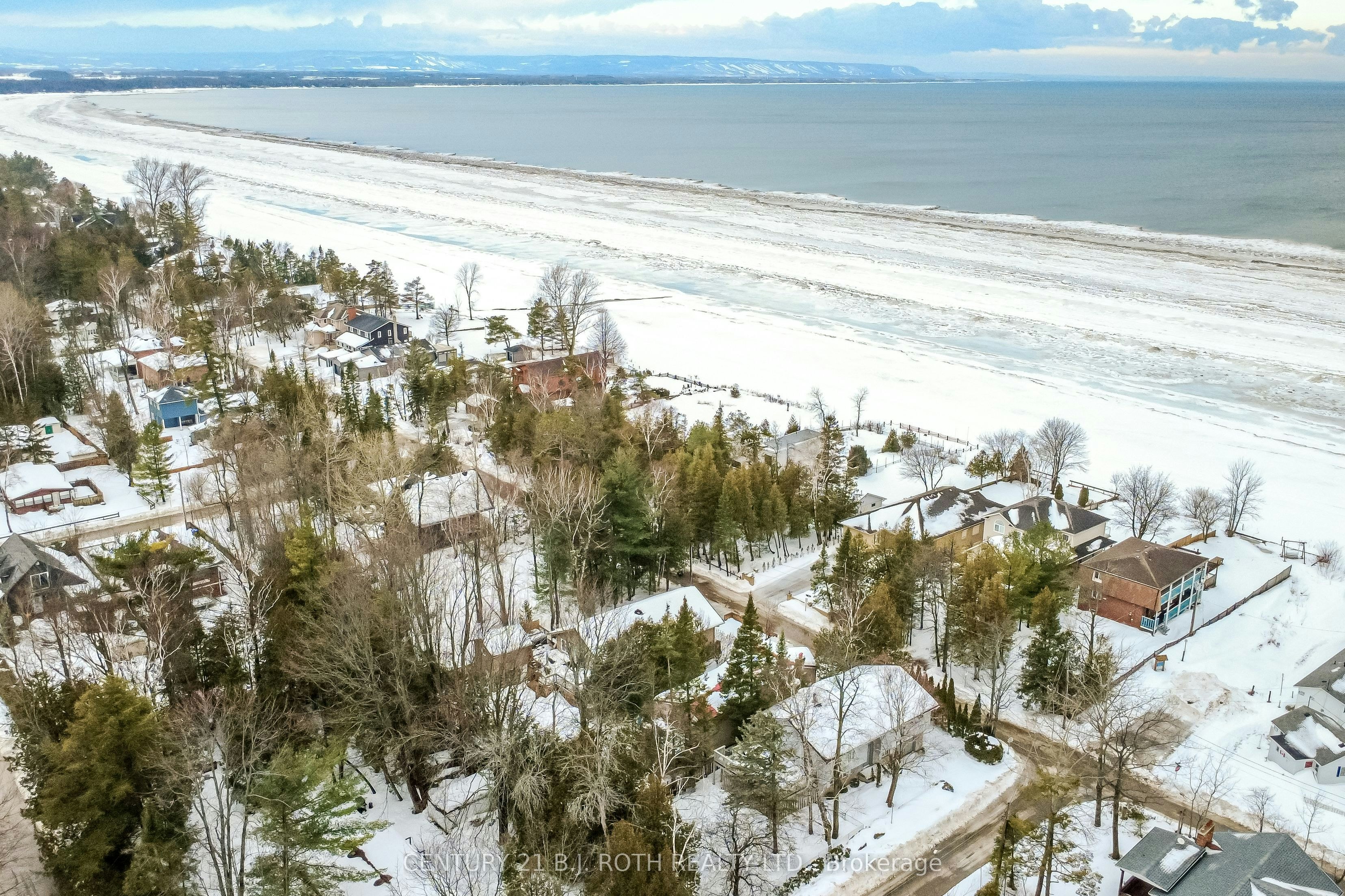 991 Shore Lane, Wasaga Beach, ON, L9Z 2B4 - 4