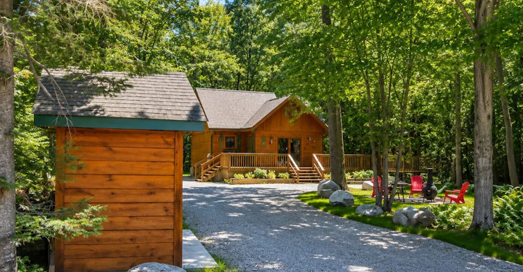 23 Crown Court, Tiny, ON, L9M 0J1