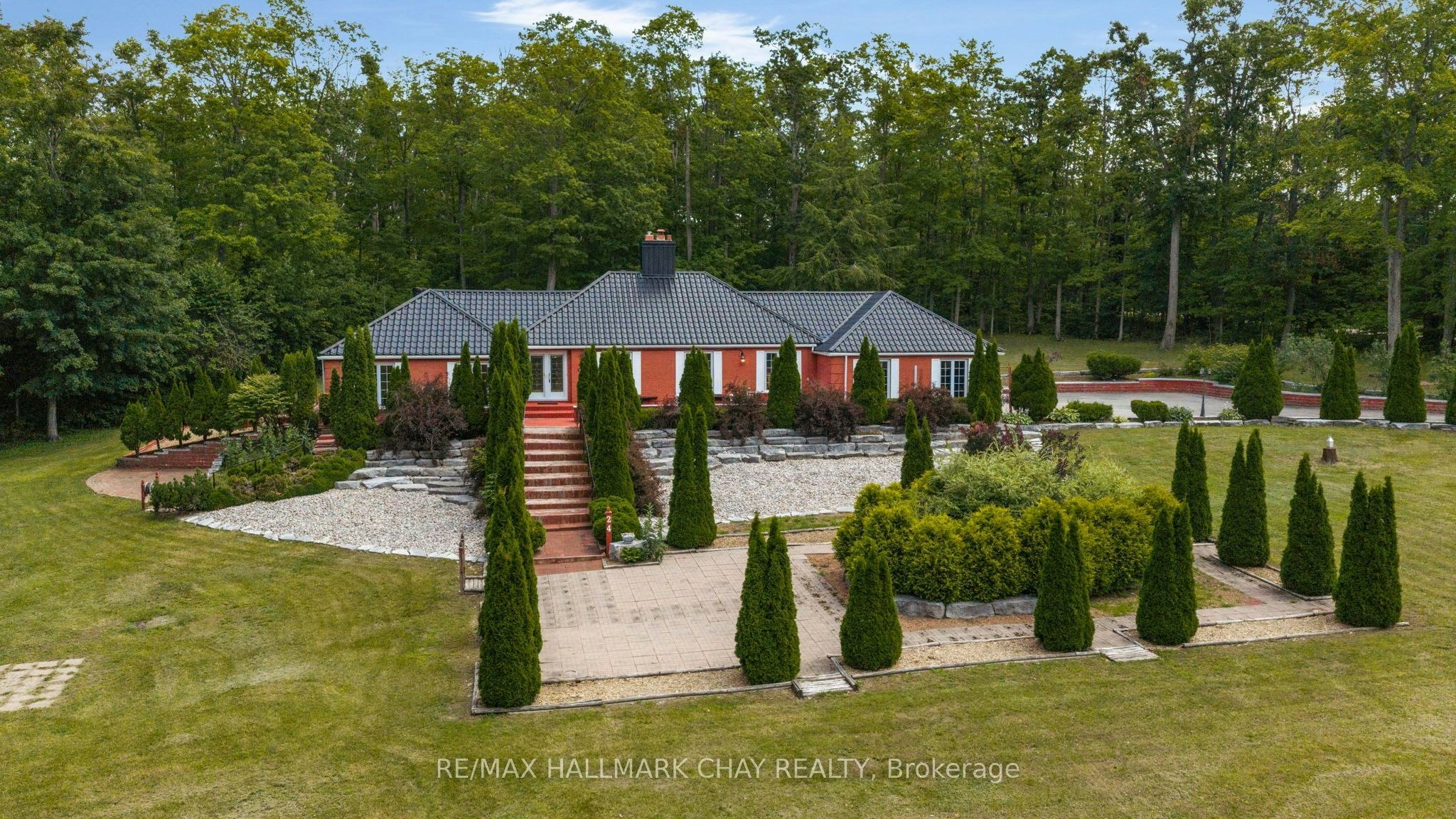 24 Woodland Crescent, Oro-Medonte, ON, L4M 4Y8