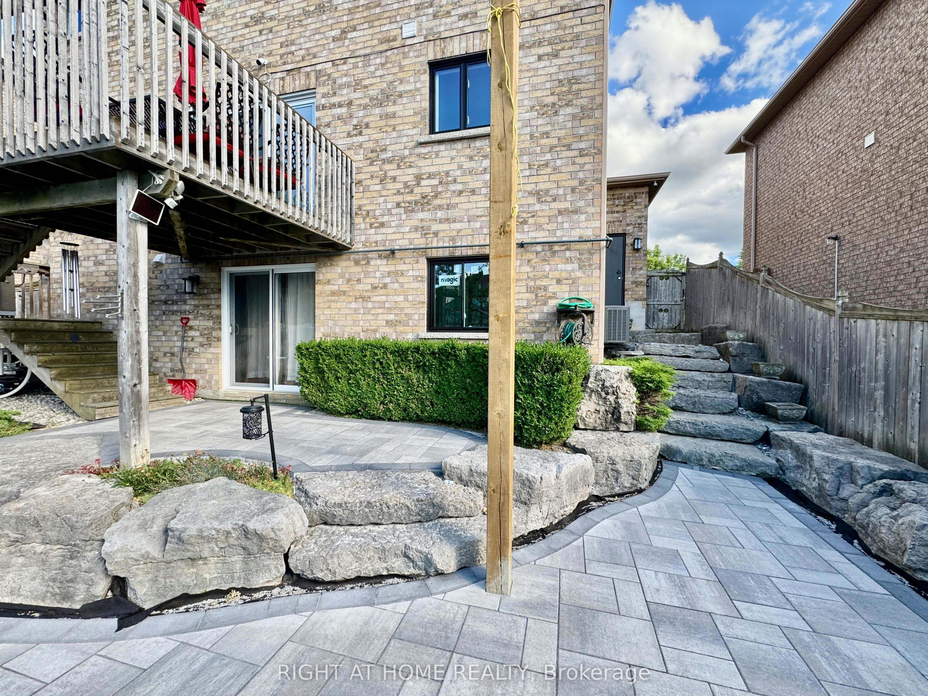 Lower-20 Prince Of Wales Drive, Barrie, ON, L4N 0T5 - 2