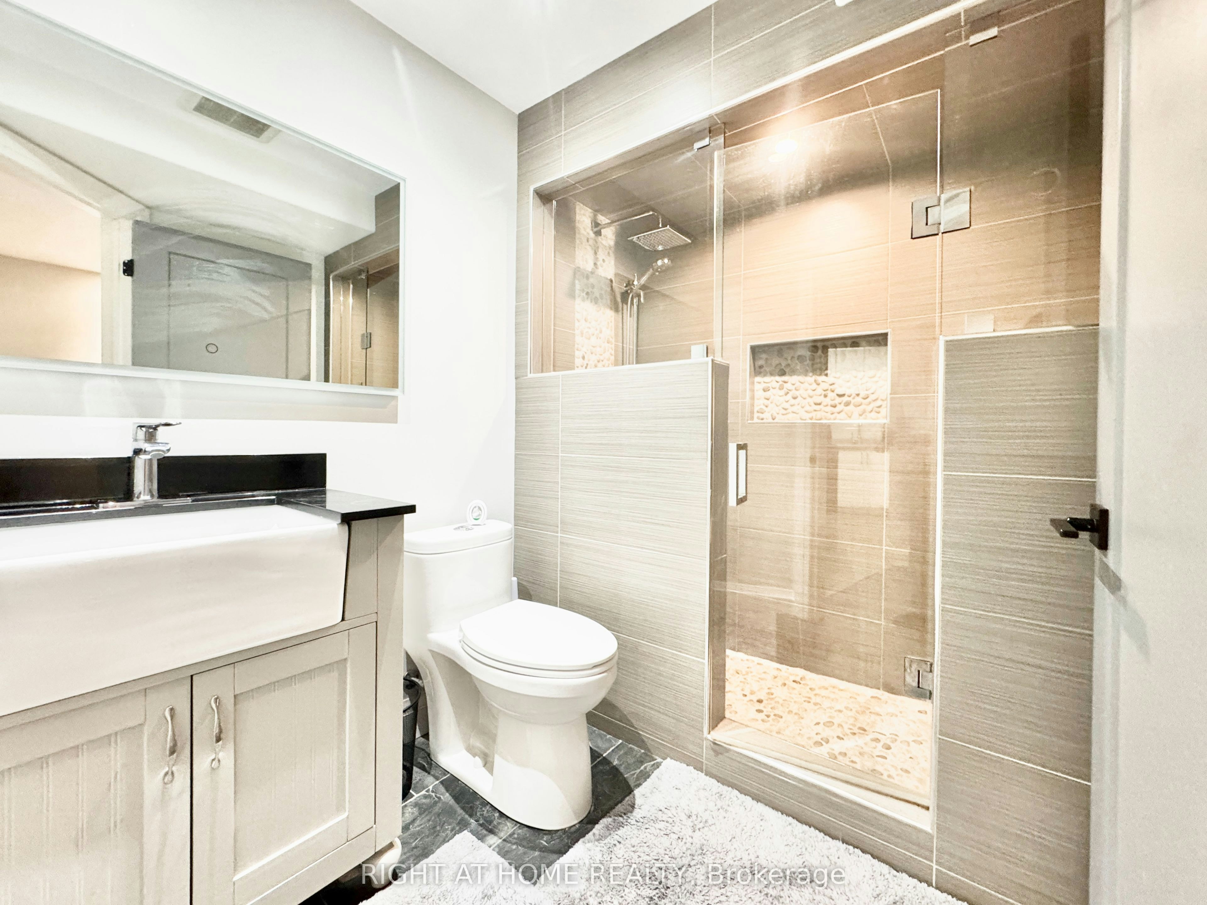 Lower-20 Prince Of Wales Drive, Barrie, ON, L4N 0T5 - 8