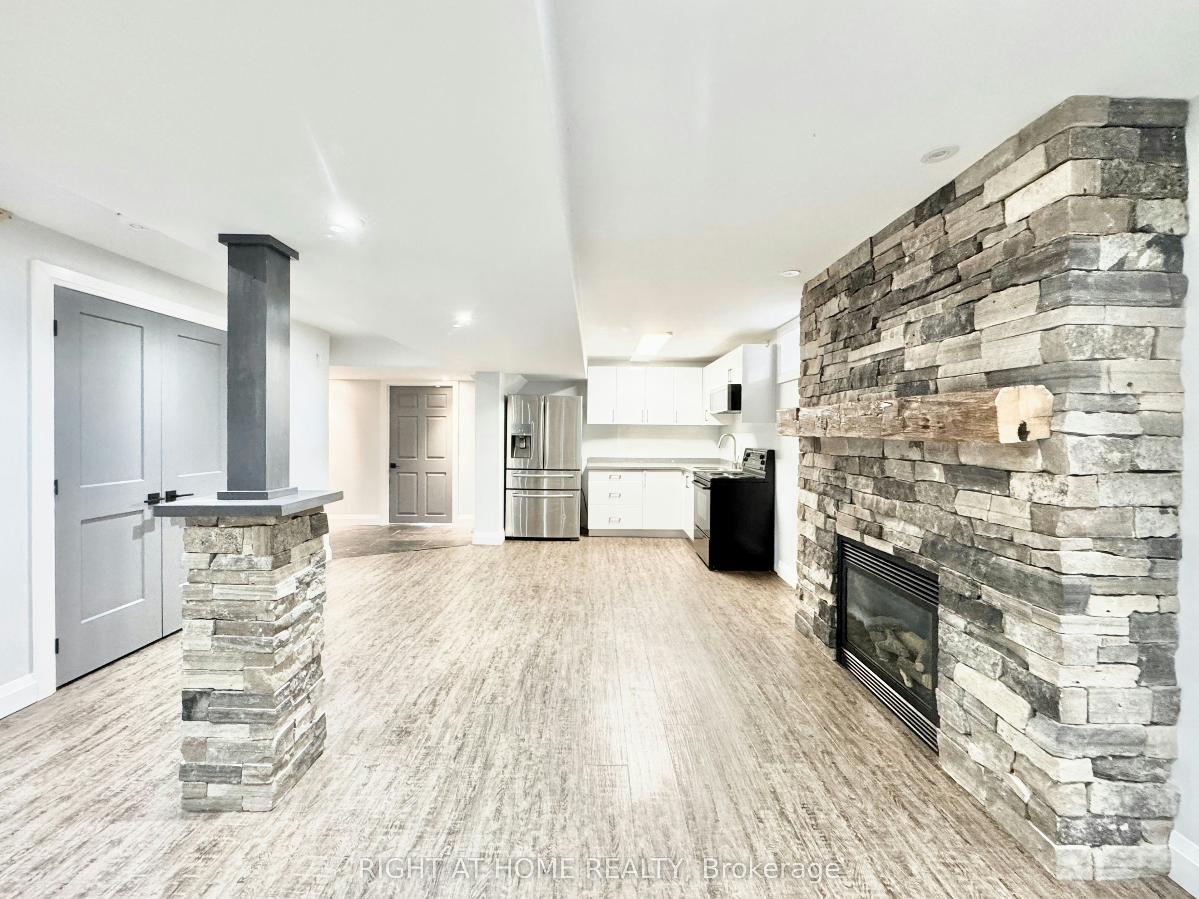Lower-20 Prince Of Wales Drive, Barrie, ON, L4N 0T5 - 5
