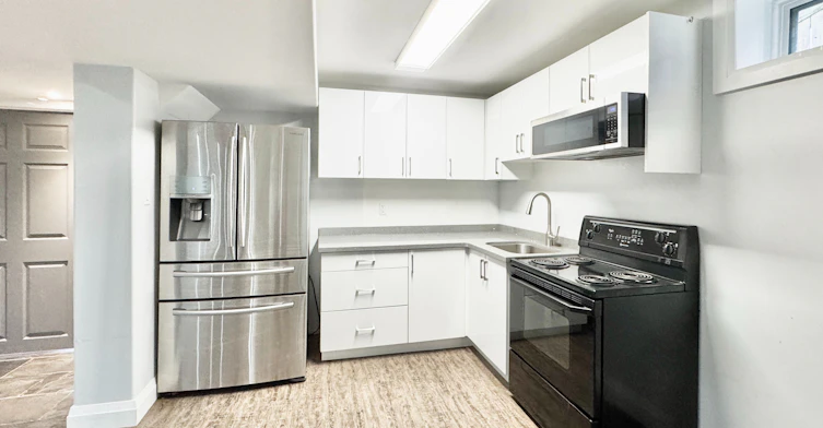 Lower-20 Prince Of Wales Drive, Barrie, ON, L4N 0T5 - 6