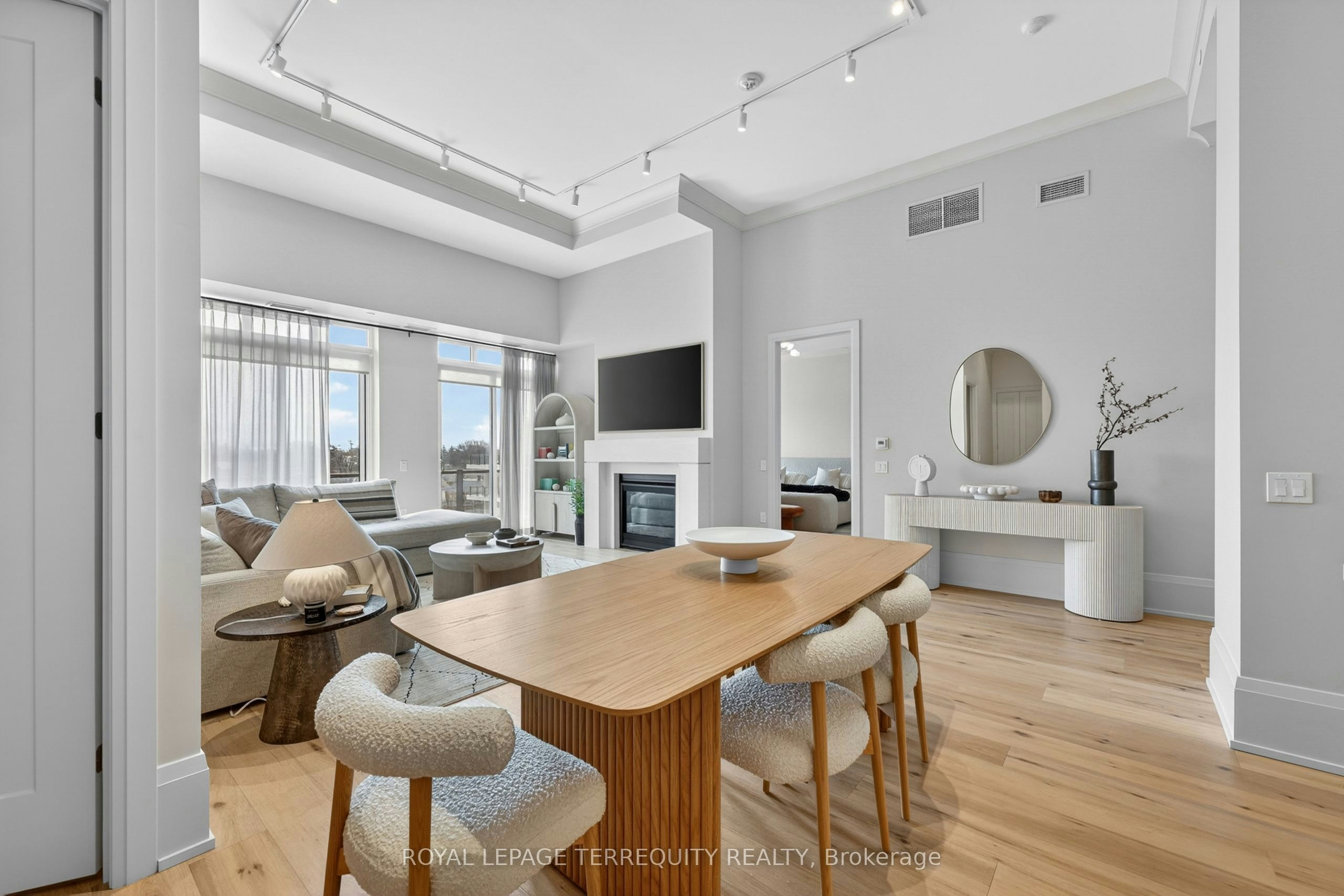 PH 615-1 Hume Street, Collingwood, ON, L9Y 0X3