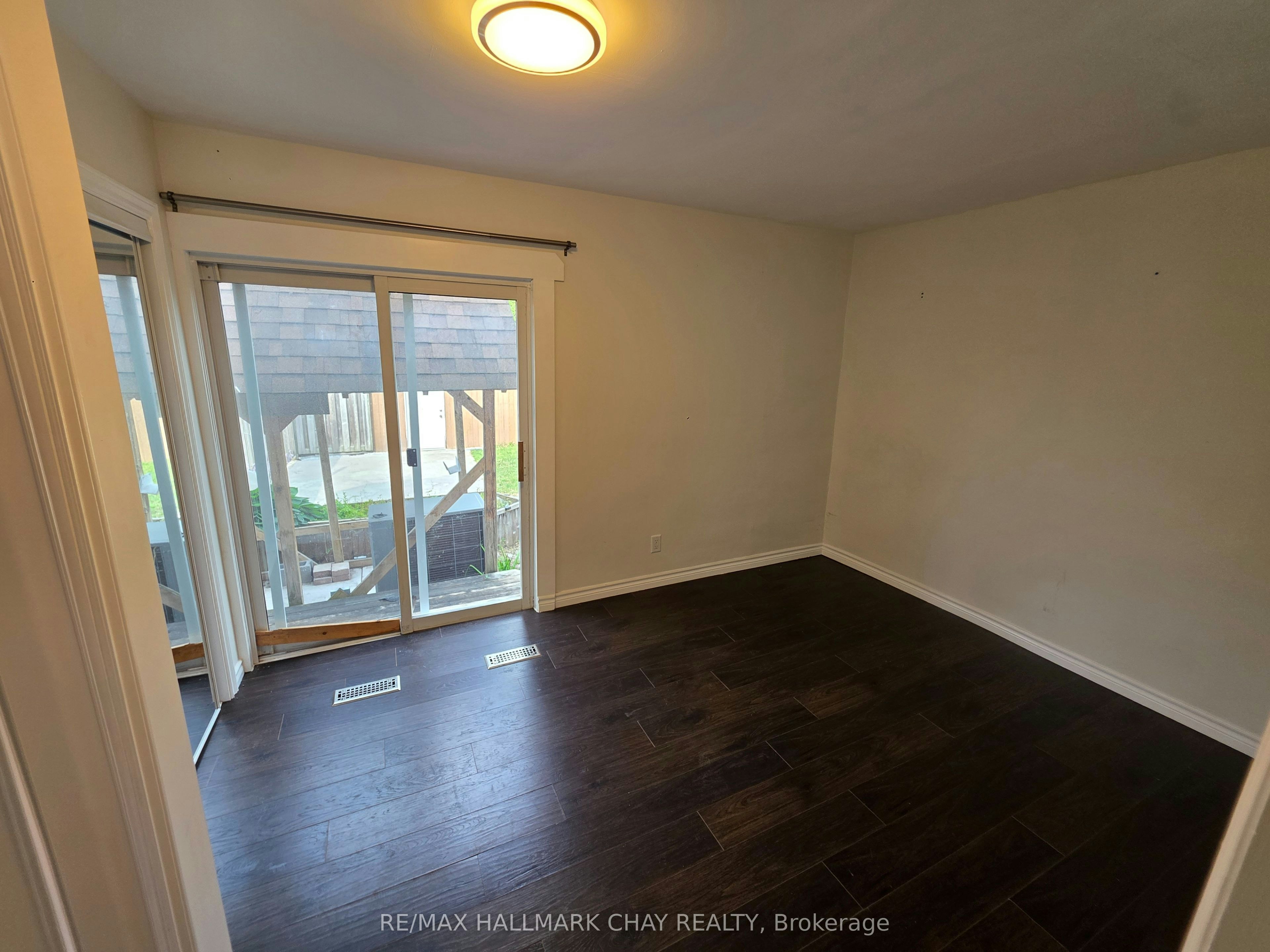 3-28 Matchedash Street N, Orillia, ON, L3V 4T5 - 11
