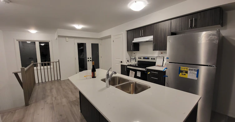 23 Fairlane Avenue, Barrie, ON, L9J 0N1 - 3