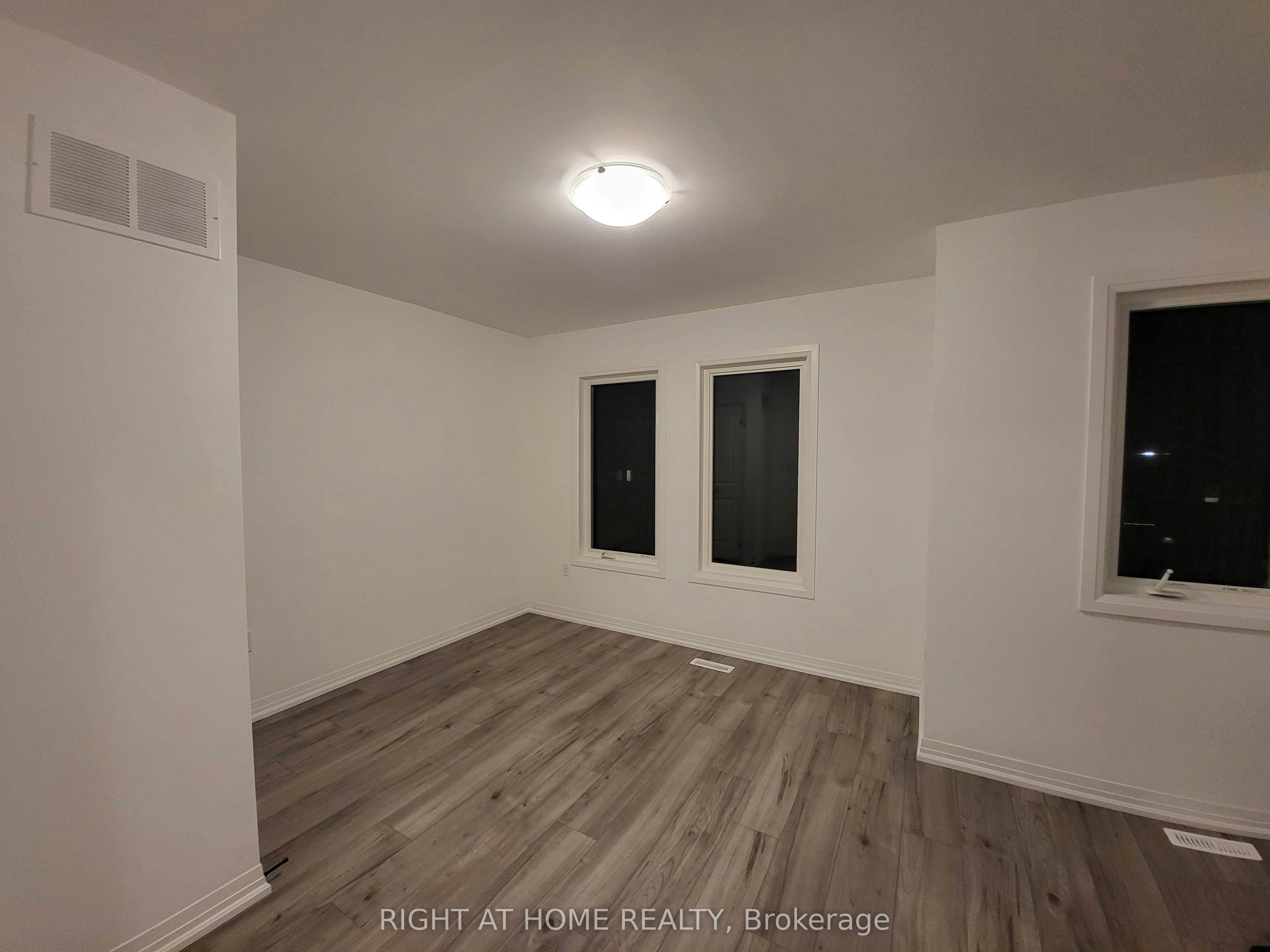 23 Fairlane Avenue, Barrie, ON, L9J 0N1 - 5