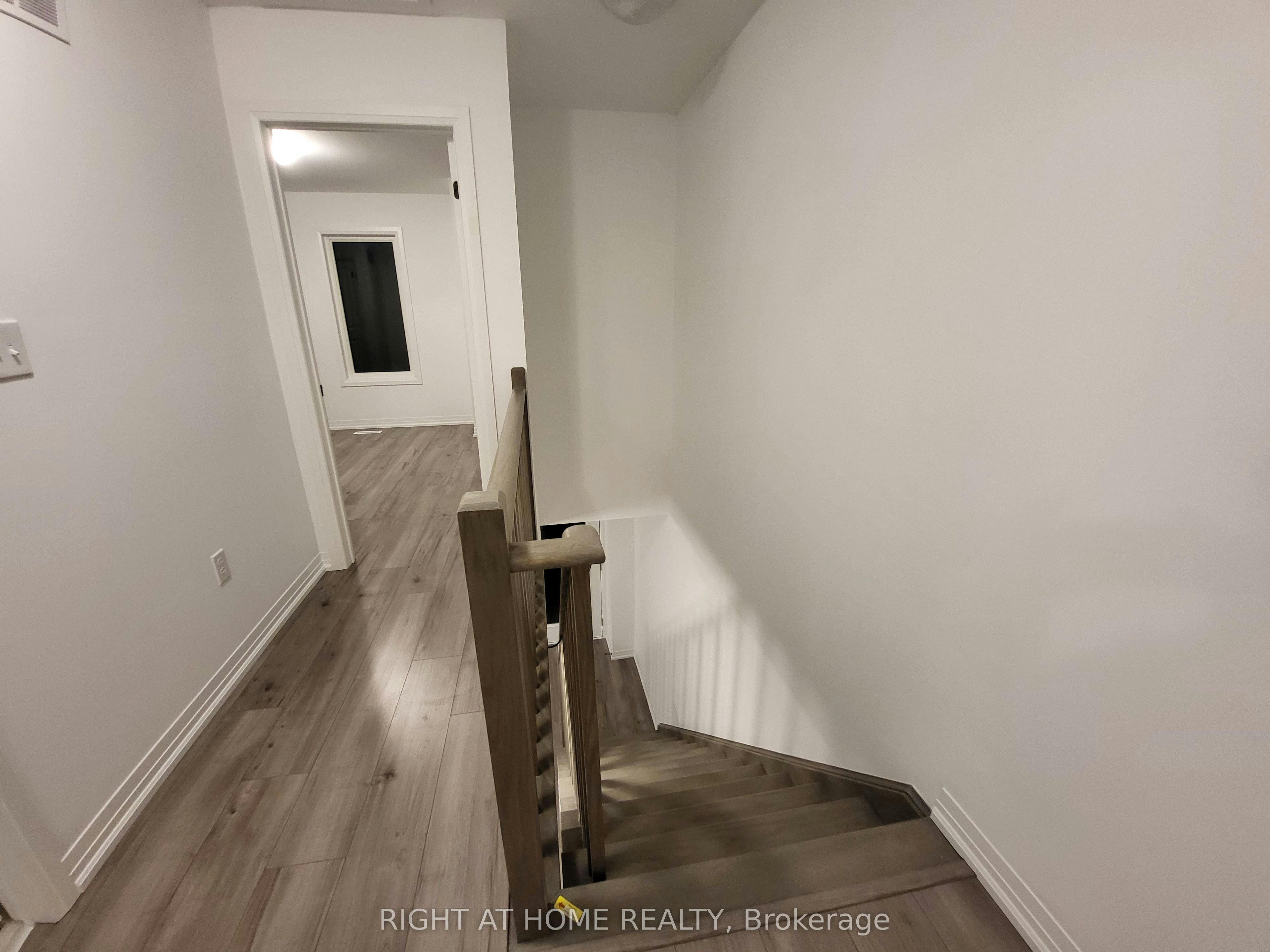 23 Fairlane Avenue, Barrie, ON, L9J 0N1 - 10