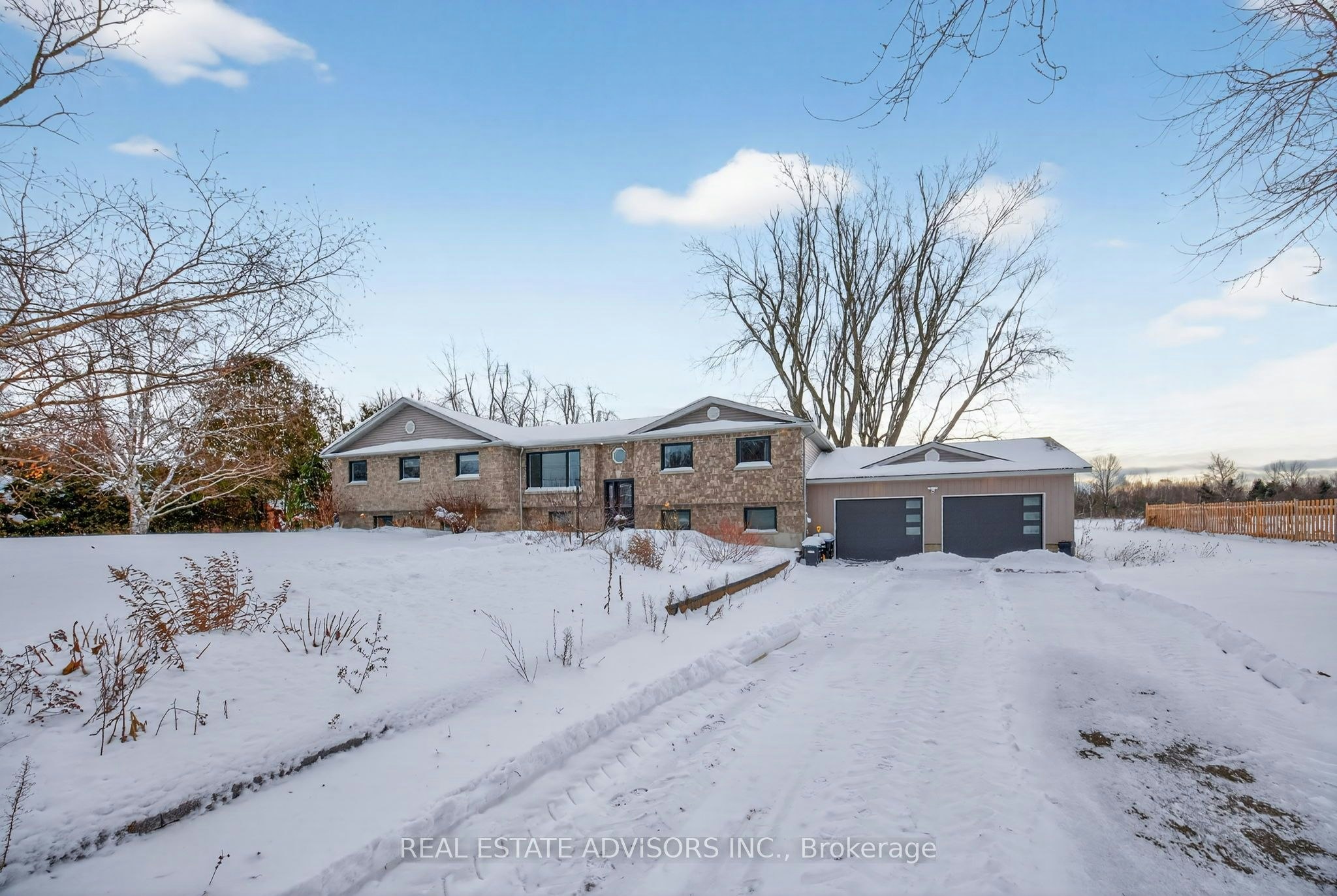 1563 15 16 Side Road E, Oro-Medonte, ON, L0L 1T0 - 2