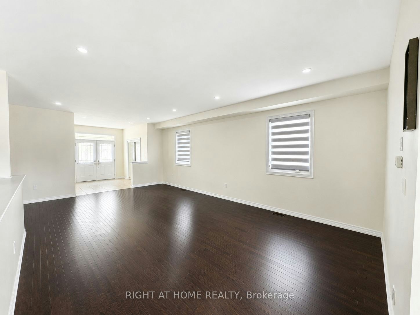 8 Pearl Street, Wasaga Beach, ON, L9Z 0G9 - 4