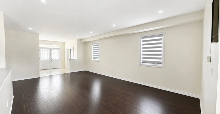 8 Pearl Street, Wasaga Beach, ON, L9Z 0G9 - 4