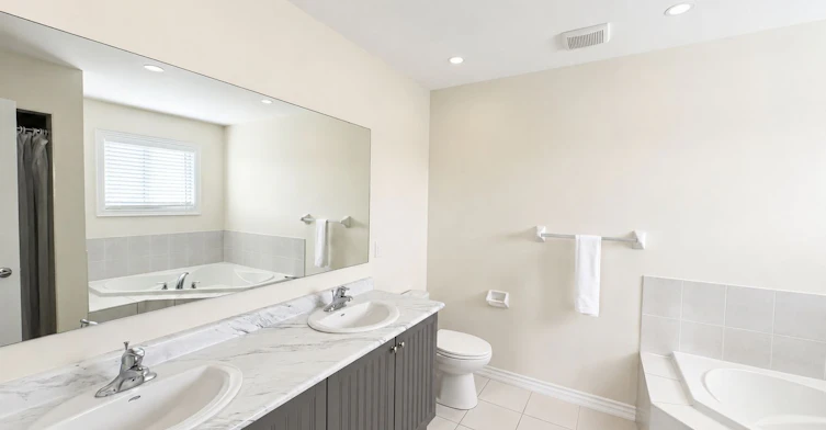 8 Pearl Street, Wasaga Beach, ON, L9Z 0G9 - 18